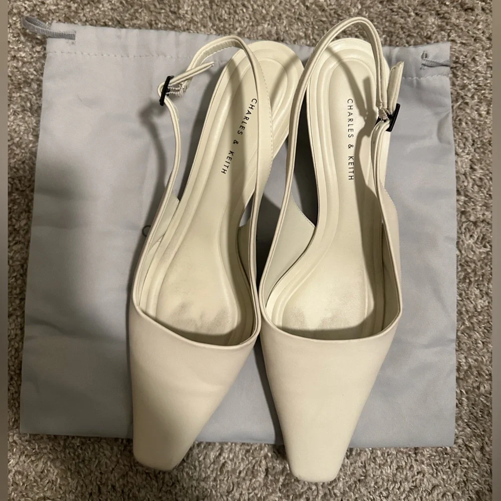 Charles & Kieth sling back kitten heel - Picture 2 of 2